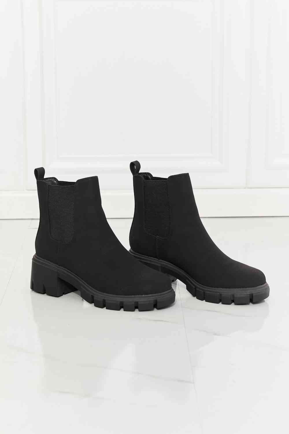 Work It!  - Matte Lug Sole Chelsea Boots