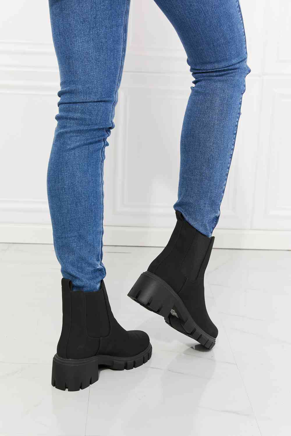 Work It!  - Matte Lug Sole Chelsea Boots