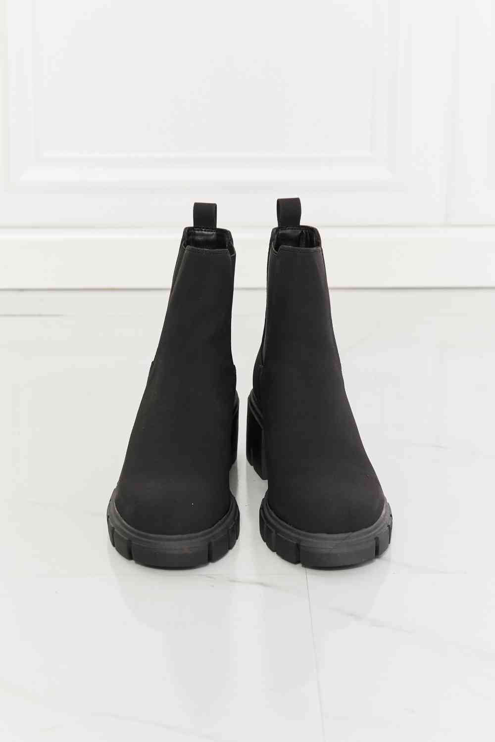 Work It!  - Matte Lug Sole Chelsea Boots